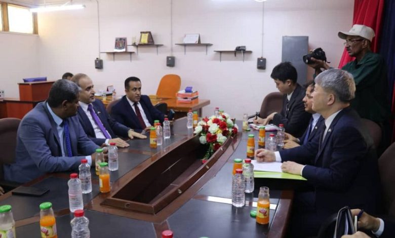 وزير التعليم العالي يبحث مع السفير الكوري تعزيز التعاون في مجال التعليم الفني