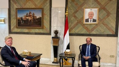 وزير الخارجية: على المجتمع الدولي الضغط على الحوثيين لتنفيذ قرارات مجلس الأمن