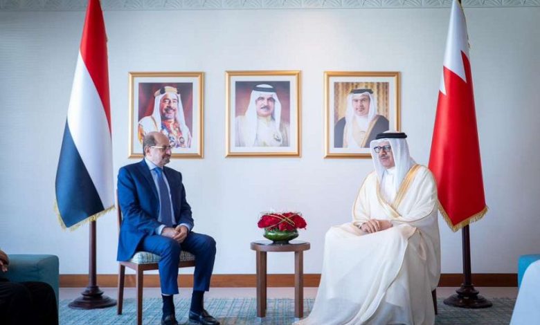 وزير الخارجية يبحث مع نظيره البحريني تعزيز التنسيق والتشاور إزاء القضايا ذات الاهتمام المشترك