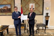 وزير الخارجية يتسلم نسخة من أوراق اعتماد السفير الروسي