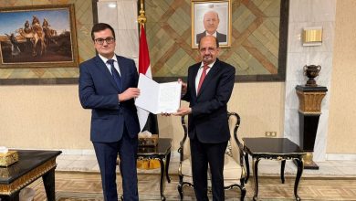 وزير الخارجية يتسلم نسخة من أوراق اعتماد السفير الروسي