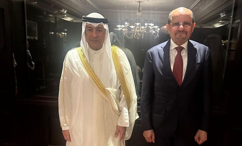 وزير الخارجية يلتقي الأمين العام لمجلس التعاون لدول الخليج العربية