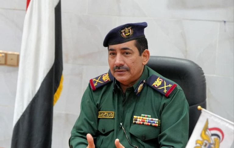وزير الداخلية يشيد بيقظة رجال الأمن بمحافظة مأرب في افشال مخططات مليشيات الحوثي الإرهابية