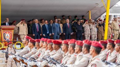 وزير الدفاع يشهد حفل تخرج الدفعة ٥٢ كلية حربية في عدن