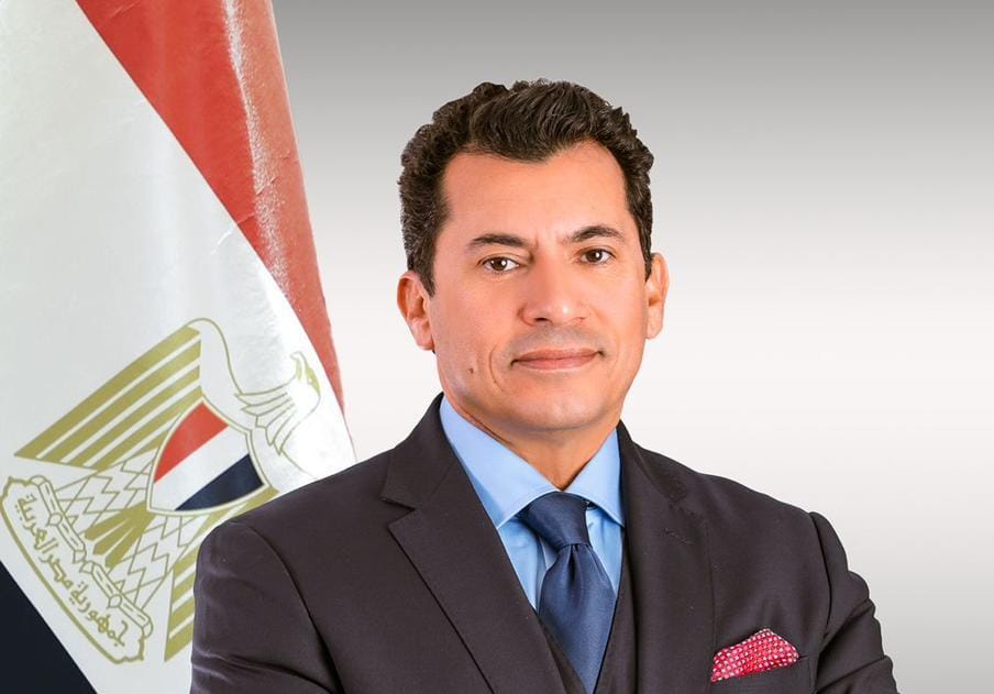 وزير الشباب والرياضة يطلق مبادرة “روح رياضية” ويثمّن التعاون بين الأهلي والزمالك