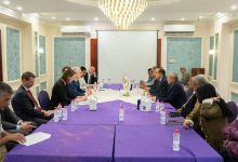 وزير الصحة يبحث مع السفير الالماني تطوير آليات التنسيق بين الجانبين