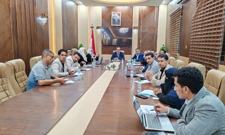 وزير الصحة يترأس اجتماعاً استثنائياً لمناقشة تداعيات فيروس "ماربورغ"