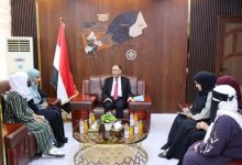 وزير الصناعية والتجارة يؤكد على أهمية تمكين المرأة اقتصاديا