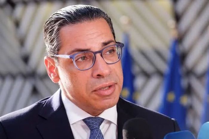 وزير خارجية قبرص: تحالف الحوثيين والقاعدة تحول إلى تهديد دولي يربك التجارة العالمية