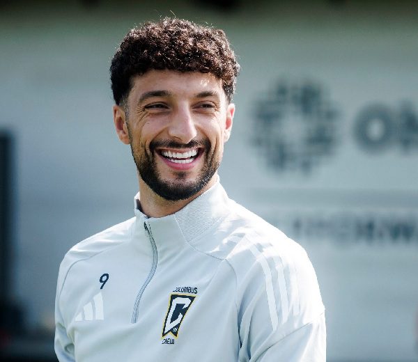 وسام أبوعلي يكشف كواليس انتقاله إلى كولومبوس كرو وفارق التجربة عن الأهلي