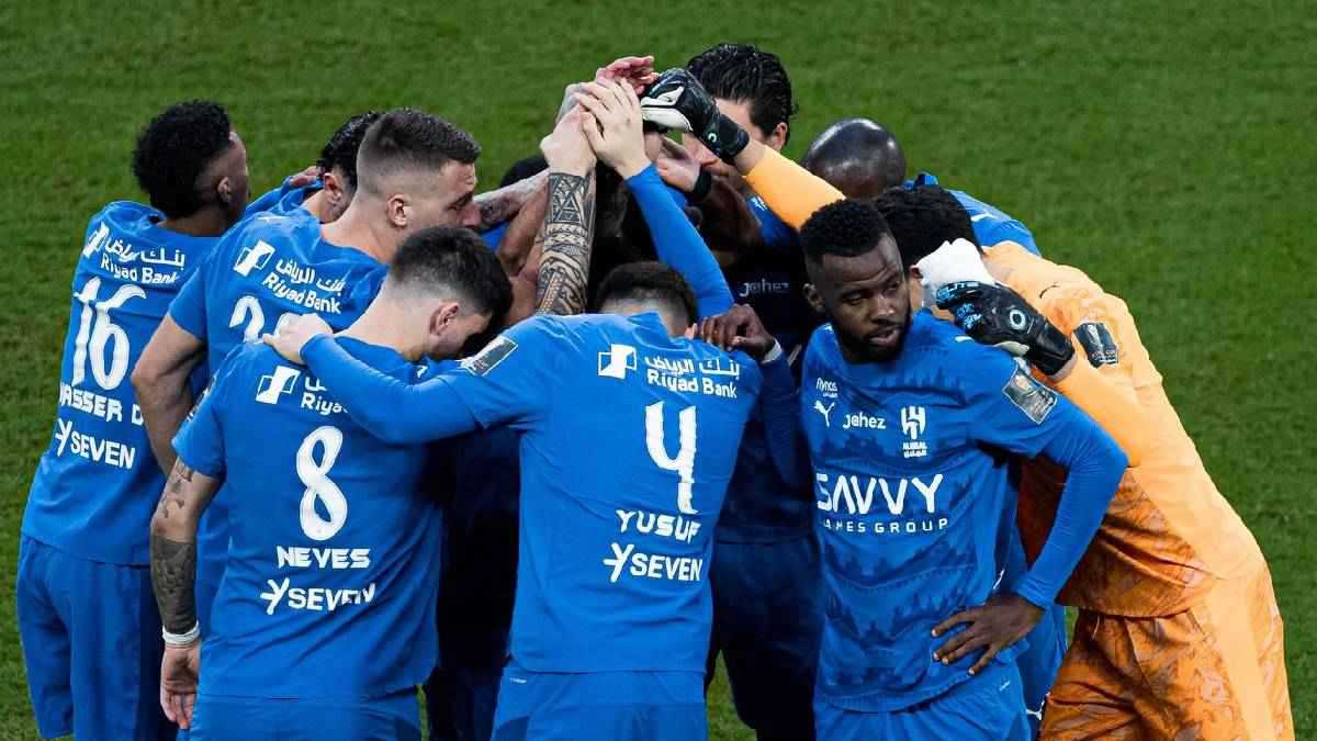 المغرب والسعودية وعُمان.. مواعيد مباريات اليوم الجمعة والقنوات الناقلة