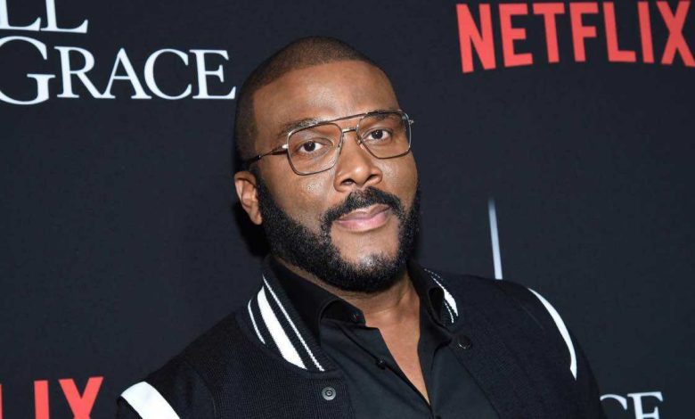 من الأعداء إلى الحماة.. كيف تقلل الذئاب من حوادث السيارات؟