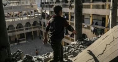 خروقات إسرائيل لوقف إطلاق النار فى غزة مستمرة.. غارات الاحتلال على أهداف فى خان يونس ورفح.. حماس تتهم تل أبيب باستهداف مراكز الإيواء والنازحين.. واعتماد قرار أممى يدعو للانسحاب من أرض فلسطين المحتلة منذ 67