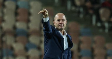 الشحات ودارى مع 7 ناشئين على دكة الأهلى أمام إنبى بكأس العاصمة