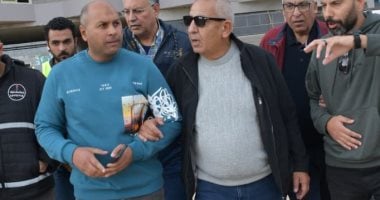 كامل أبو علي يزور استاد المصري الجديد قبل الافتتاح التجريبي.. صور