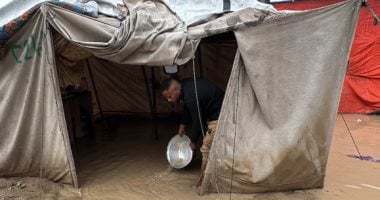 غارات للطيران الإسرائيلي على خانيونس ورفح.. مستوطنون يقتحمون الأقصى وتحذير فلسطيني من مخطط استيطاني لفصل شمال القدس.. وزير الخارجية يؤكد أهمية نشر قوة الاستقرار الدولية المؤقتة لمراقبة وقف إطلاق النار في غزة