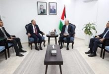 سفير مصر في رام الله يلتقي برئيس الوزراء الفلسطيني