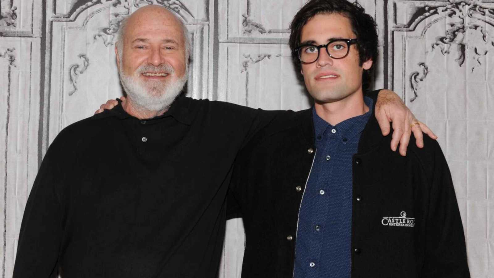 فيديو يظهر نيك راينر قبل ساعات من توقيفه بتهمة قتل والديه