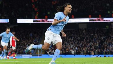 مدافع من سيتي وآخر في تشيلسي.. عرض لتدعيم دفاع برشلونة من إنجلترا