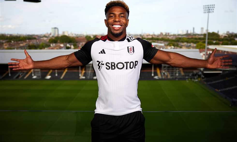 جارديان: ويست هام يضع تراوري على رأس أولوياته في الانتقالات الشتوية