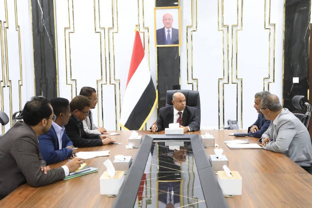 اخبار-حضرموت-|-محافظ-#حضرموت-يترأس-اجتماعًا-للسلطة-التنفيذية-ويؤكد-أهمية-الحفاظ-على-وحدة-حضرموت-وضمان-توفير-#الخدمات-الأساسية-للمواطنين
