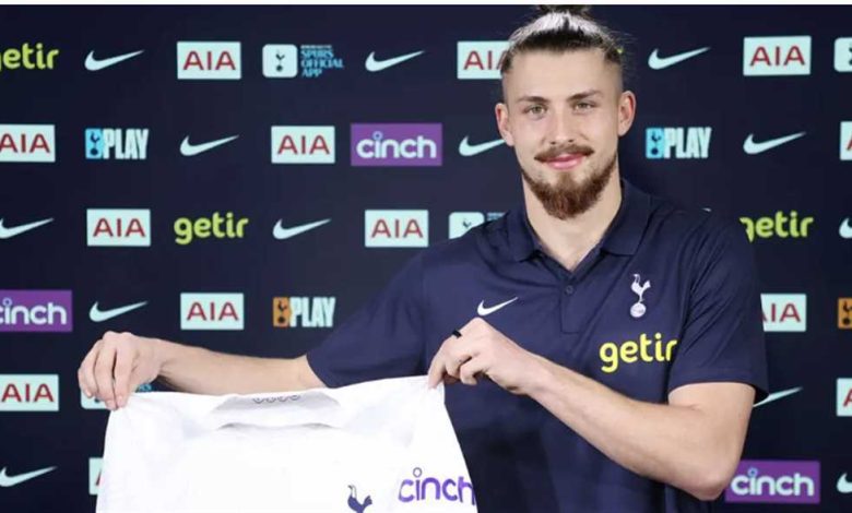 توتنام يتمسك بمدافعه رغم اهتمام أحد أندية إيطاليا