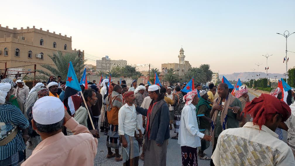 اخبار-حضرموت-|-عاجل. غضب-شعبي-بعد-فض-اعتصام-سيئون-بالقوة-الجبرية-ووعود-بالتصعيد-الشعبي