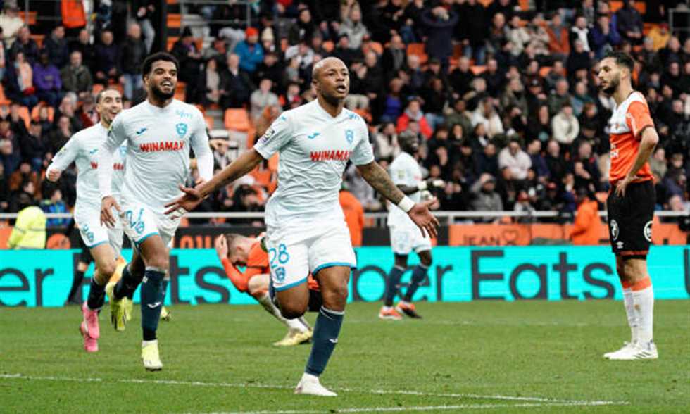 أندري أيو ينتقل إلى الدوري الهولندي