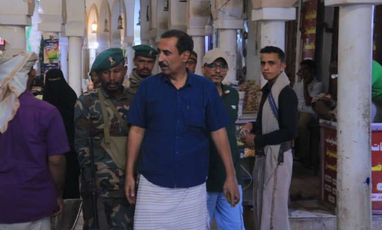 اخبار-حضرموت-|-باتيس-يتفقد-المواطنين-في-سيئون-ويؤكد-استمرار-القوات-الجنوبية-في-تثبيت-الأمن-بوادي-حضرموت