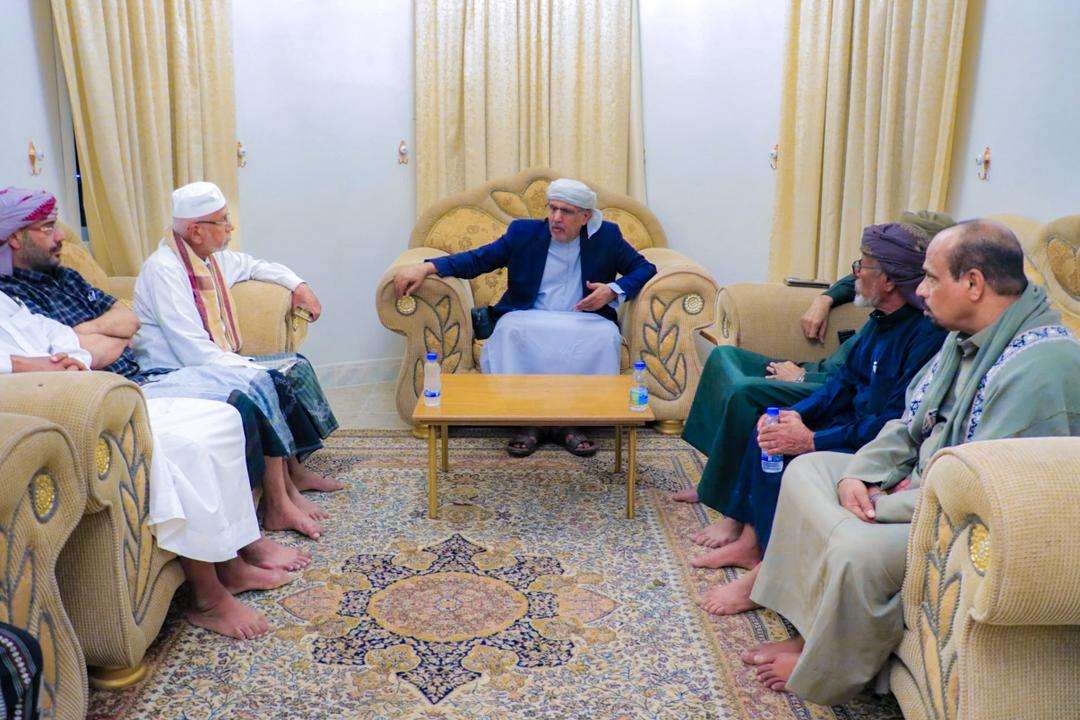 اخبار-حضرموت-|-الكثيري-يلتقي-حاضرة-حضرموت-وكِندة-برئاسة-الشيخ-علي-الهجري