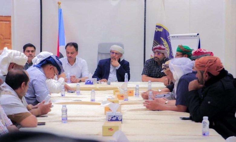 اخبار-حضرموت-|-الكثيري-يلتقي-بعدد-من-مشايخ-قبيلة-يافع-بمديرية-القطن-ويشيد-بدورهم-في-تأمين-المديرية-ودعم-جهود-تحرير-الوادي