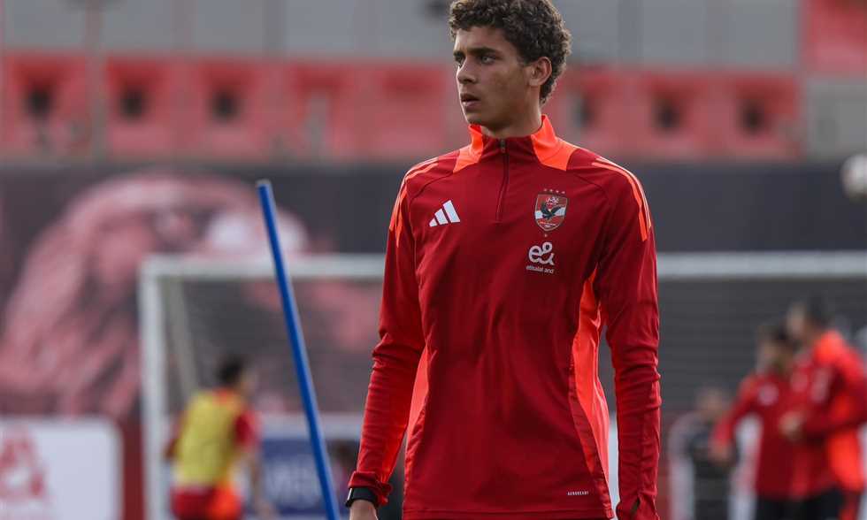 طبيب الأهلي يكشف تفاصيل إصابة حمزة عبد الكريم أمام المقاولون