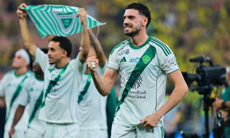 ديميرال مستمر مع أهلي جدة حتى 2029