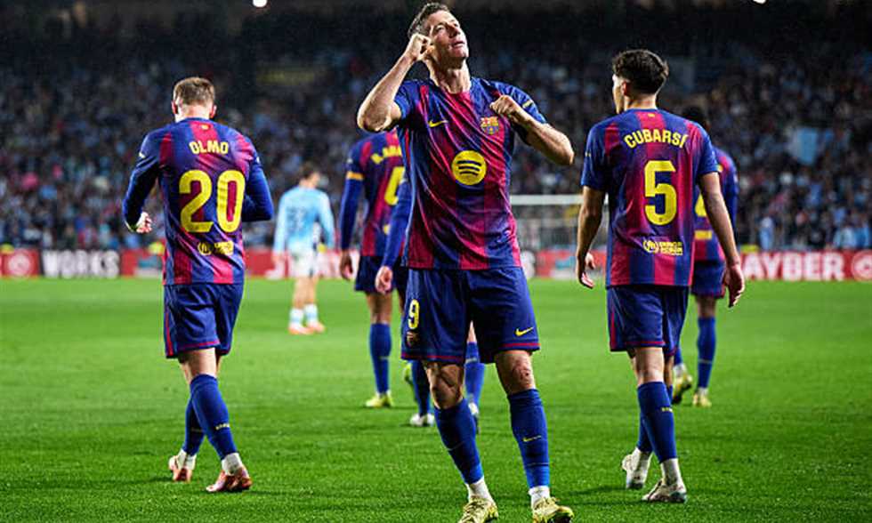 تقرير: ليفاندوفسكي يتلقى عرضا من ميلان والدوري الأمريكي