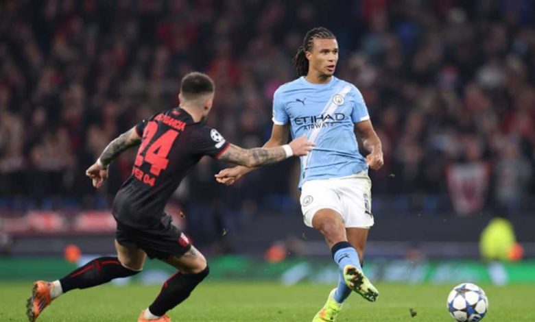 آس: برشلونة يدرس ضم أكي لدعم الدفاع