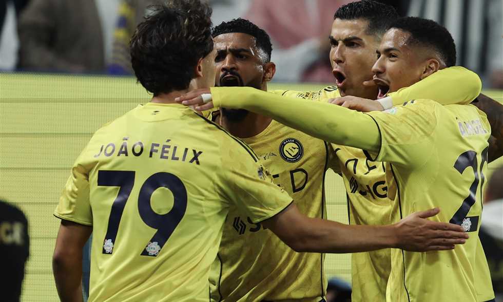 الدوري السعودي - رونالدو يقود النصر لرقم لم يحدث من قبل.. والاتحاد يفوز بالكلاسيكو على الشباب