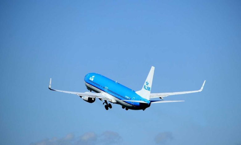 مصدر يكشف سبب تأجيل محاكمة فضل شاكر