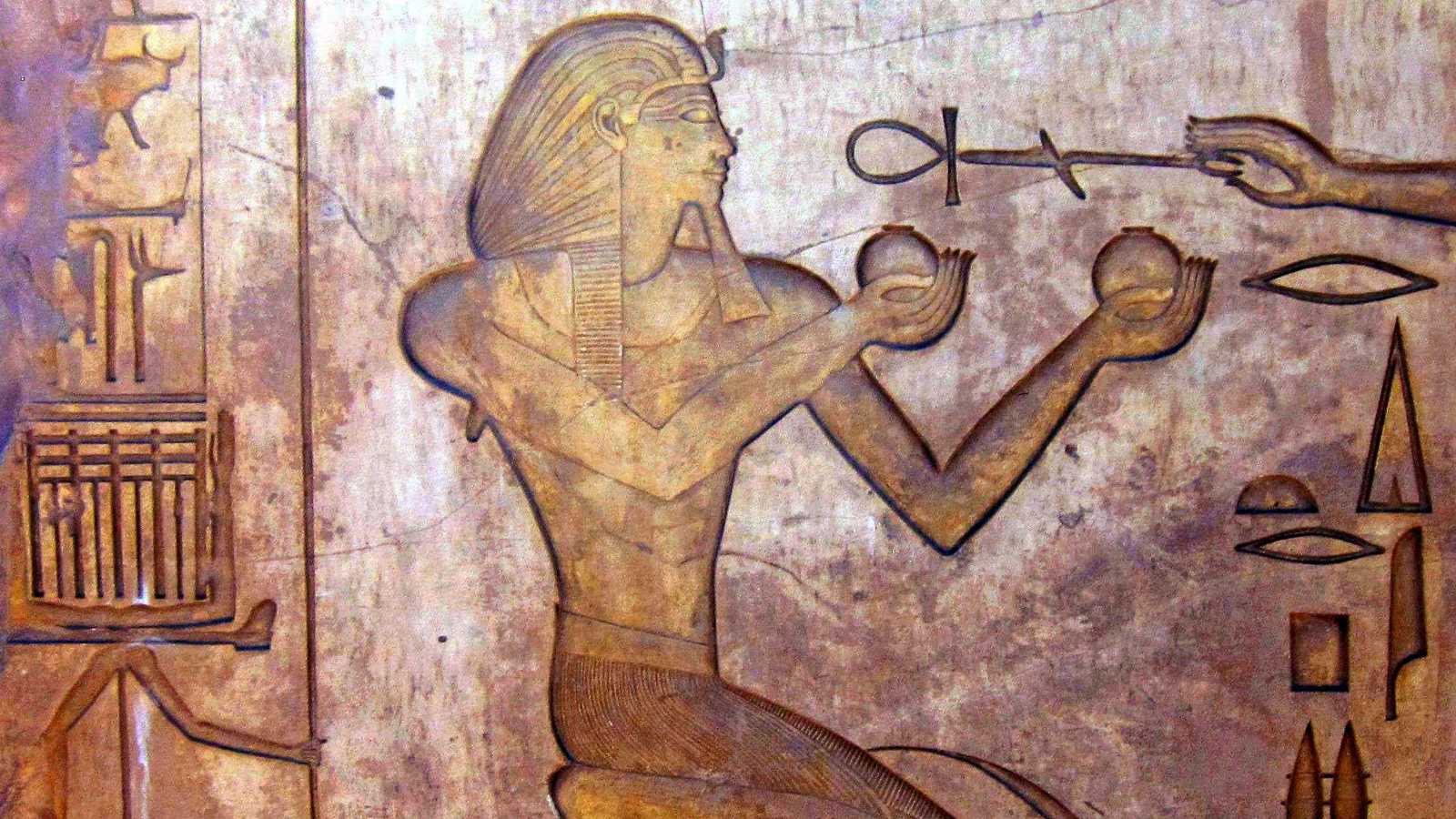 محكمة مصرية تؤيد حكم الإعدام بحق