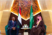 ولي العهد السعودي يبحث مع البرهان في الرياض جهود تحقيق الأمن والاستقرار في السودان