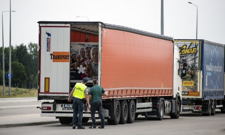 حرس الحدود البولندي يعتقل 17 مهاجرا من القرن الإفريقي