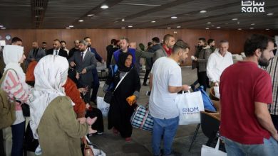 وصول أول طائرة إلى مطار دمشق تقل سوريين من السودان