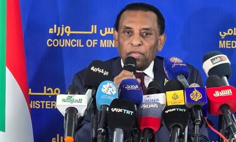 رئيس وزراء السودان: "حكومة الأمل" تعمل على تهيئة المناخ لحوار سوداني - سوداني لا يستثني أحدا (فيديو)