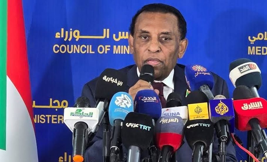 رئيس وزراء السودان: "حكومة الأمل" تعمل على تهيئة المناخ لحوار سوداني - سوداني لا يستثني أحدا (فيديو)