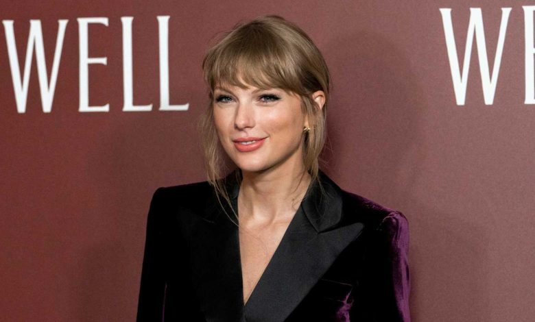 شقيقان يقتلان والدهما باستخدام ثعبانين سامّين