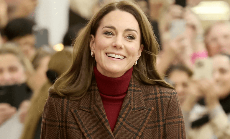 ثمانينية ترفض عرضاً لرعاية ابنتها المعاقة الستينية (فيديو)