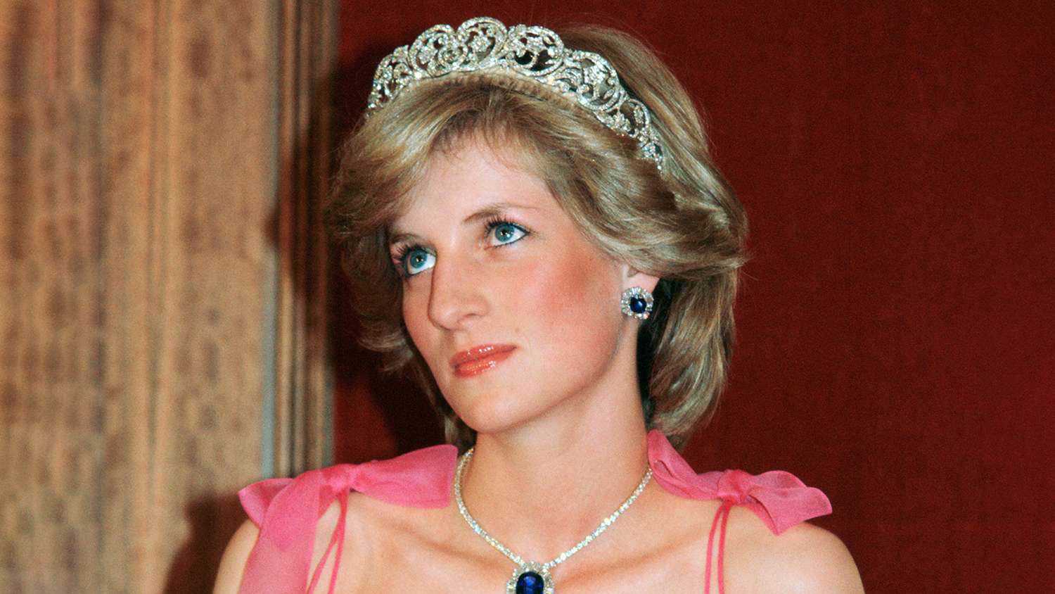 الرئيس المصري يوجه بعلاج بعض الفنانين.. من هم؟