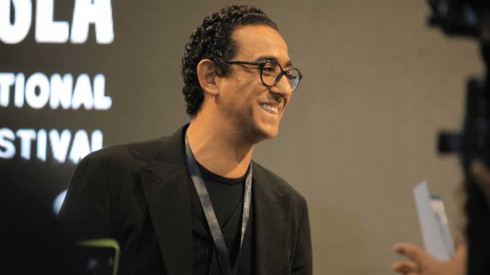 أم كلثوم ومنى زكي