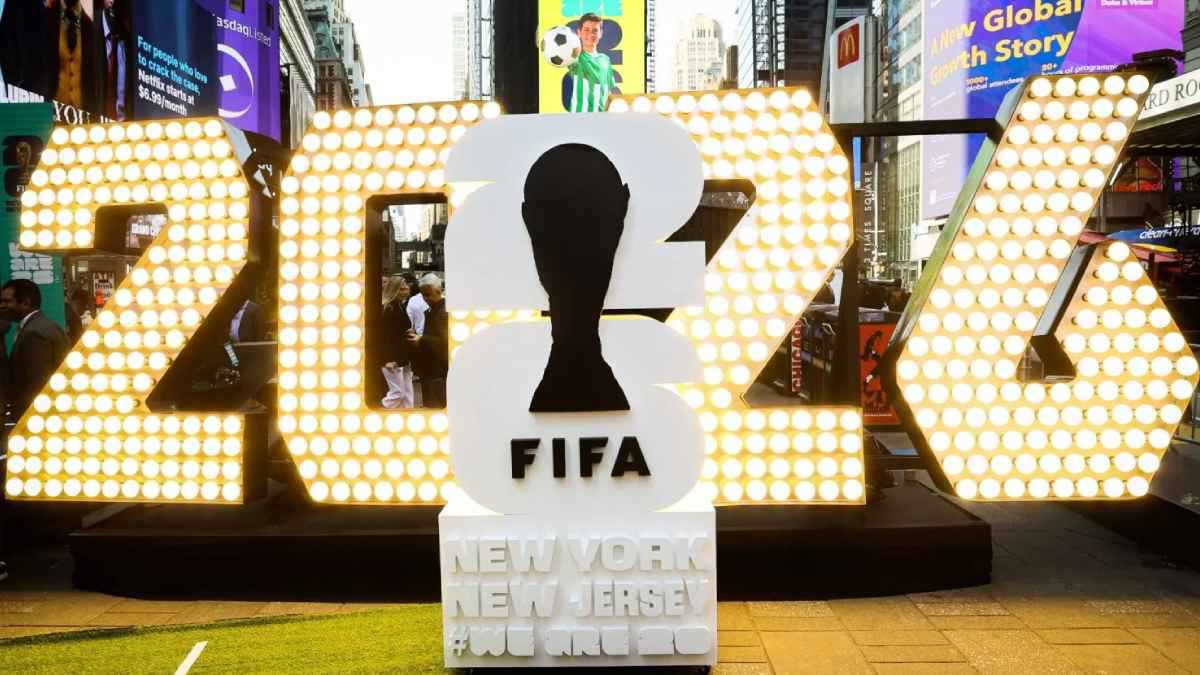 كيف تسبب لويس إنريكي في الأزمة النفسية التي ضربت نجم برشلونة؟