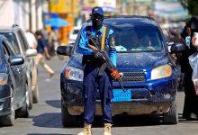 رعب في متنزه ترفيهي بعد توقف