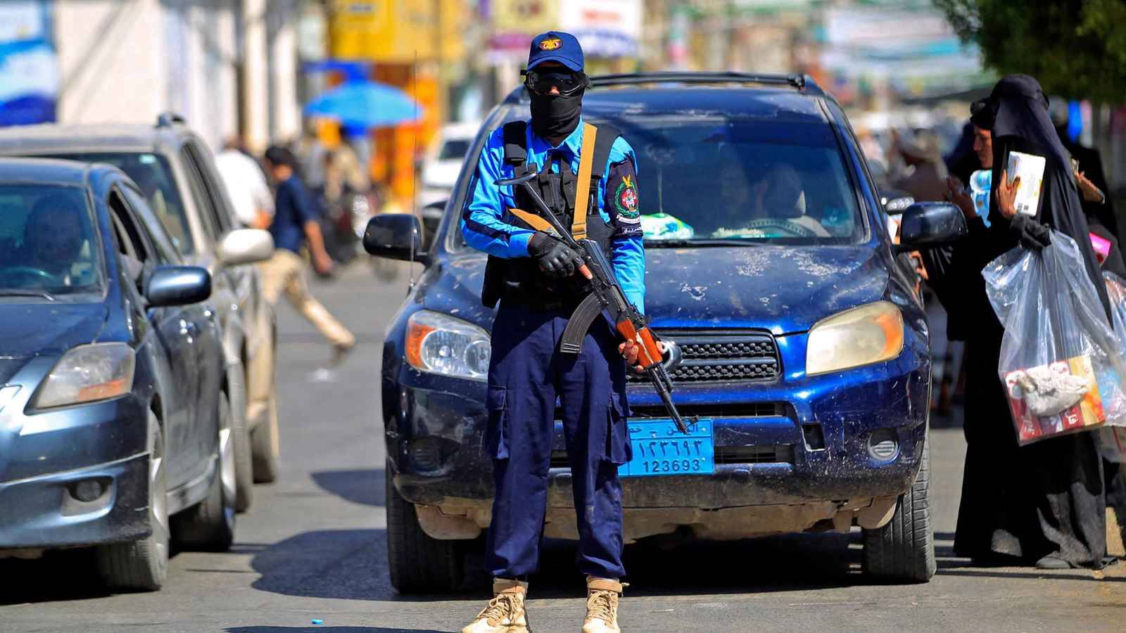 رعب في متنزه ترفيهي بعد توقف